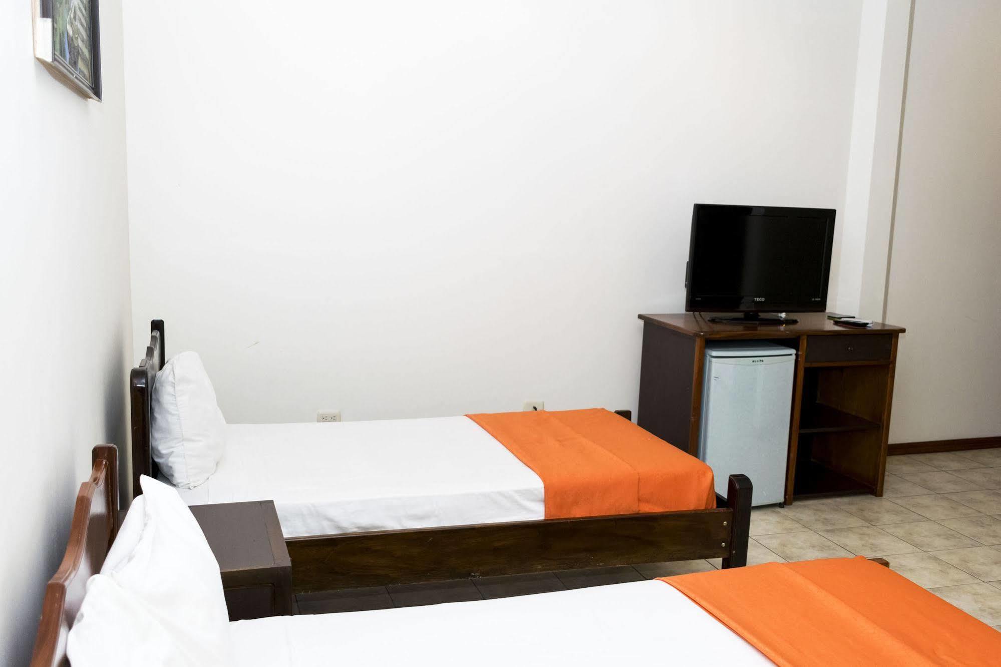 Hotel Puntarenas Beach Exterior photo