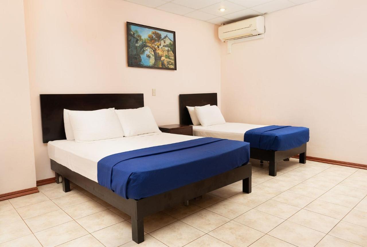 Hotel Puntarenas Beach Exterior photo